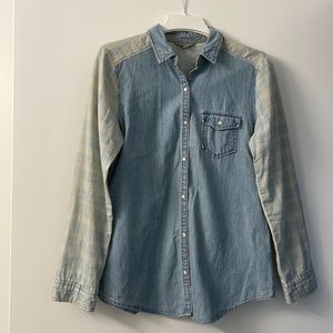 Chambray snap button down